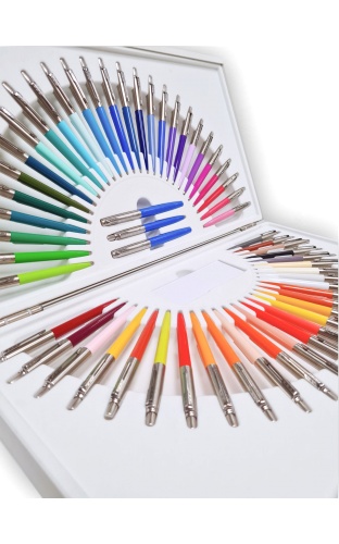 Лимитированный юбилейный набор Parker Jotter Pantone 54, чемодан с 57-ю ручками