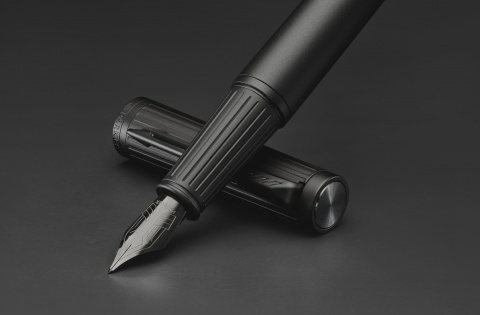  Ручка перьевая Parker Ingenuity Core F570, Matt Lacquer Black BT (Перо F)