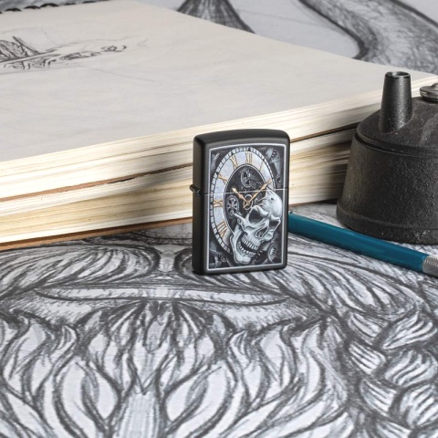  Зажигалка Zippo Skull Clock с покрытием Black Matte