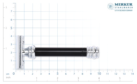 Cтанок Т- образный для бритья MERKUR, глянцевое хромированное покрытие, прямой срез, закрытый гребень, длинная ручка черного цвета, лезвие в комплекте (1 шт), в картонной коробке
