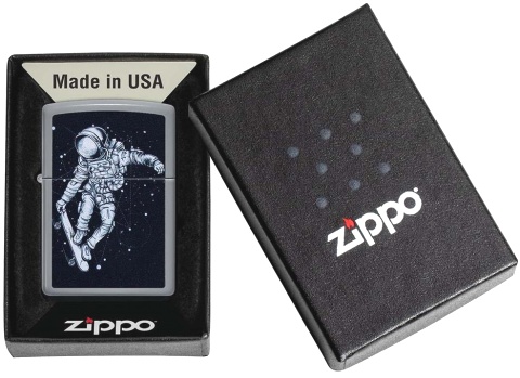  Зажигалка Zippo Skateboarding Astronaut с покрытием Flat Grey