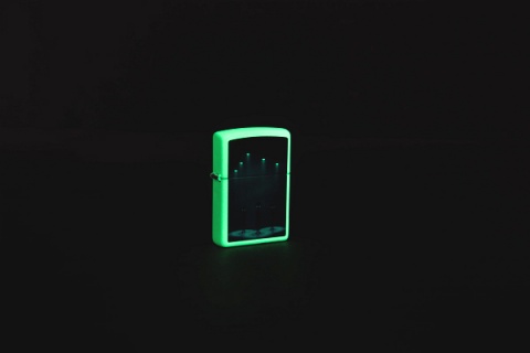  Зажигалка Zippo Aliens Design с покрытием Glow In The Dark Green