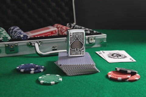  Зажигалка Zippo Ace Of Spades с покрытием Brushed Chrome