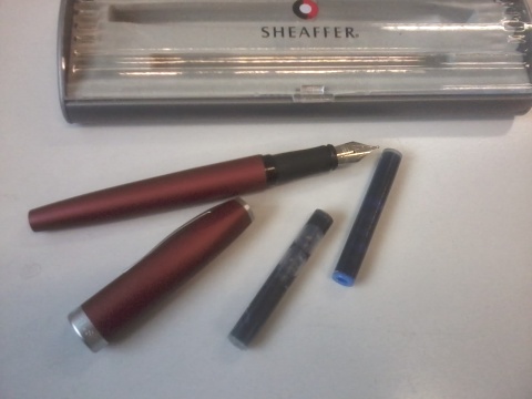 Перьевая ручка Sheaffer Javelin, Ruby Red / Silver (Перо M)