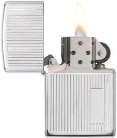  Зажигалка Zippo Classic с покрытием High Polish Chrome